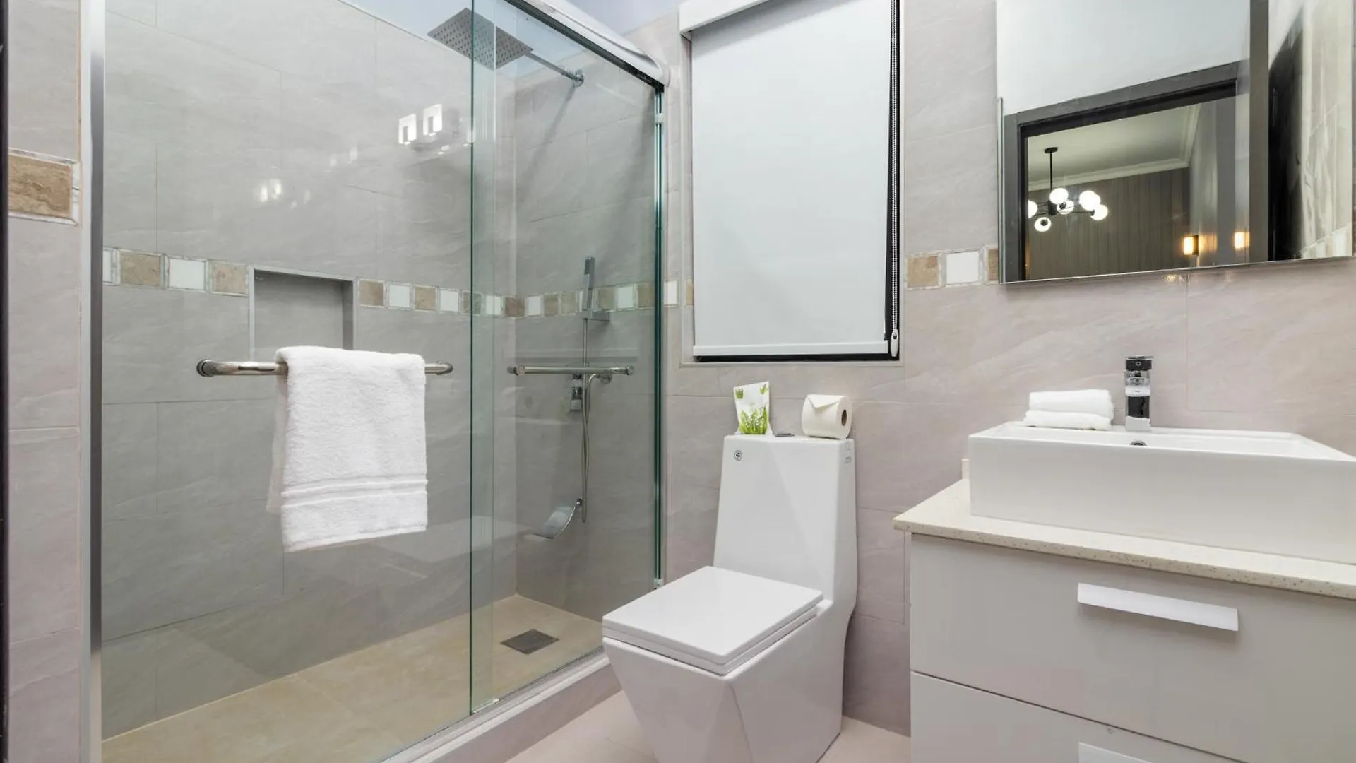 Coastal Escape In Riviera Tower Isle Beach Neaby Saint Maryʼs Jamajka